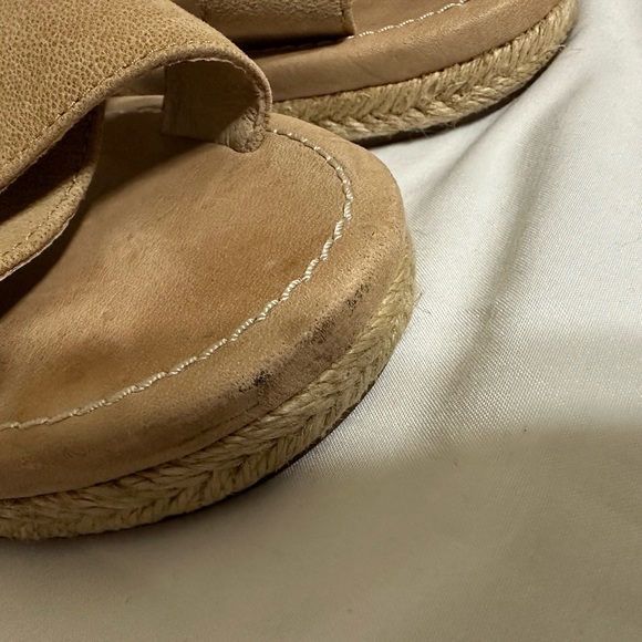 UGG Sandals Women’s Nyssa Low Heel Espadrille Wedges Size 8 - Picture 5 of 7